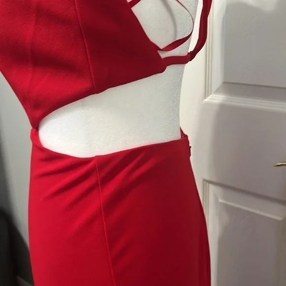 La femme Red Formal Dress Size 0 - Picture 6 of 13